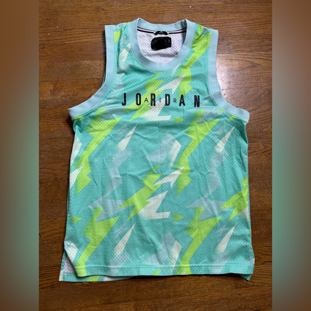 AIR JORDAN Jumpman Jersey Men’s Green Sunset Pulse Poolside. Size S